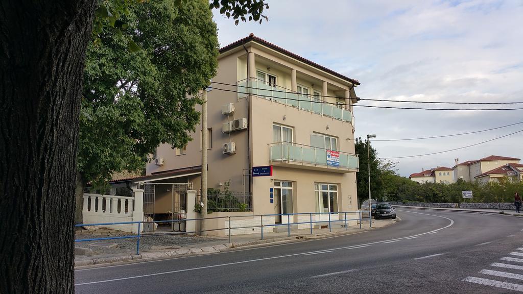 Apartments Ivancic Novi Vinodolski Luaran gambar